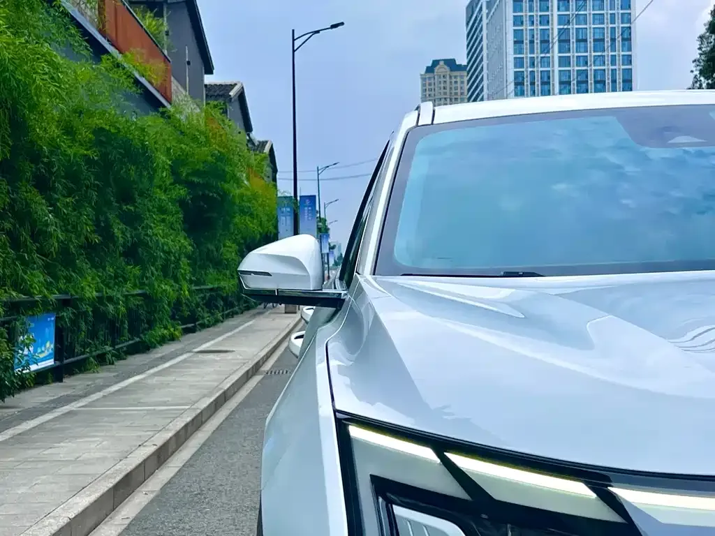 Geely Boyue L 2024 из CN, фото 2