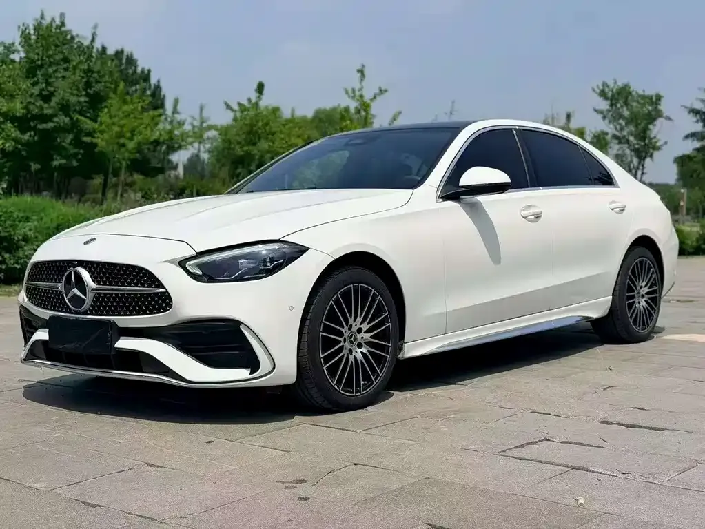 Mercedes-Benz C-Class — фото 1