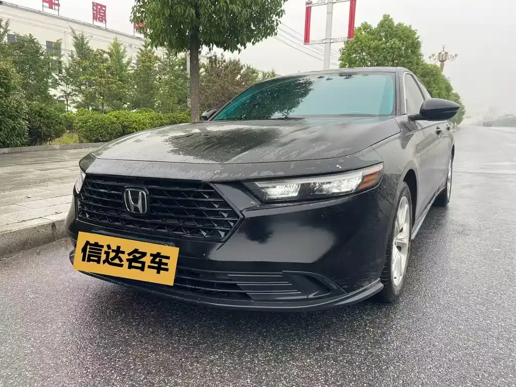 Honda Accord — фото 1