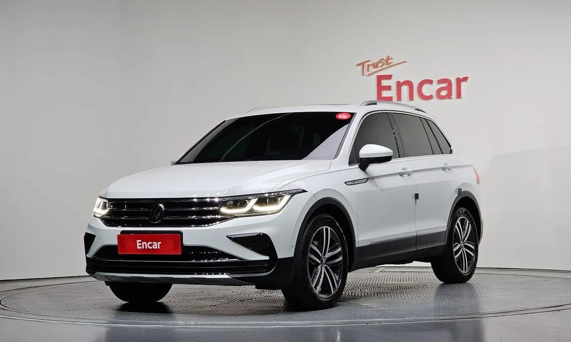 Volkswagen Tiguan — фото 1