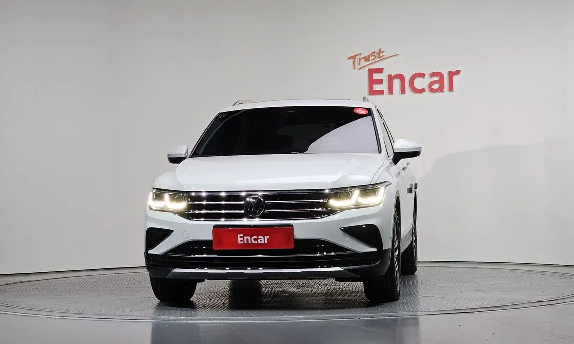 Volkswagen Tiguan — фото 6