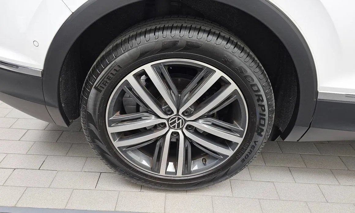 Volkswagen Tiguan — фото 4