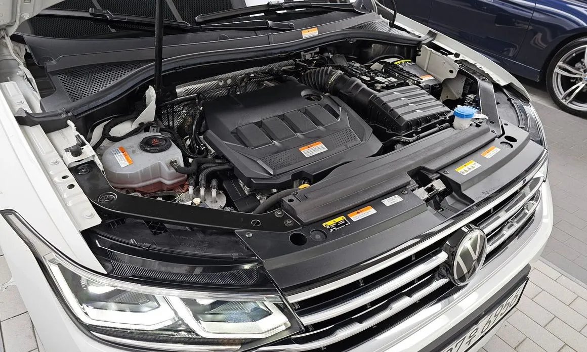 Volkswagen Tiguan — фото 8
