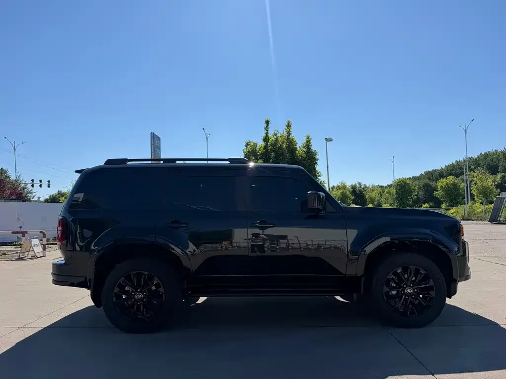 Toyota Prado 2026 из CN, фото 2