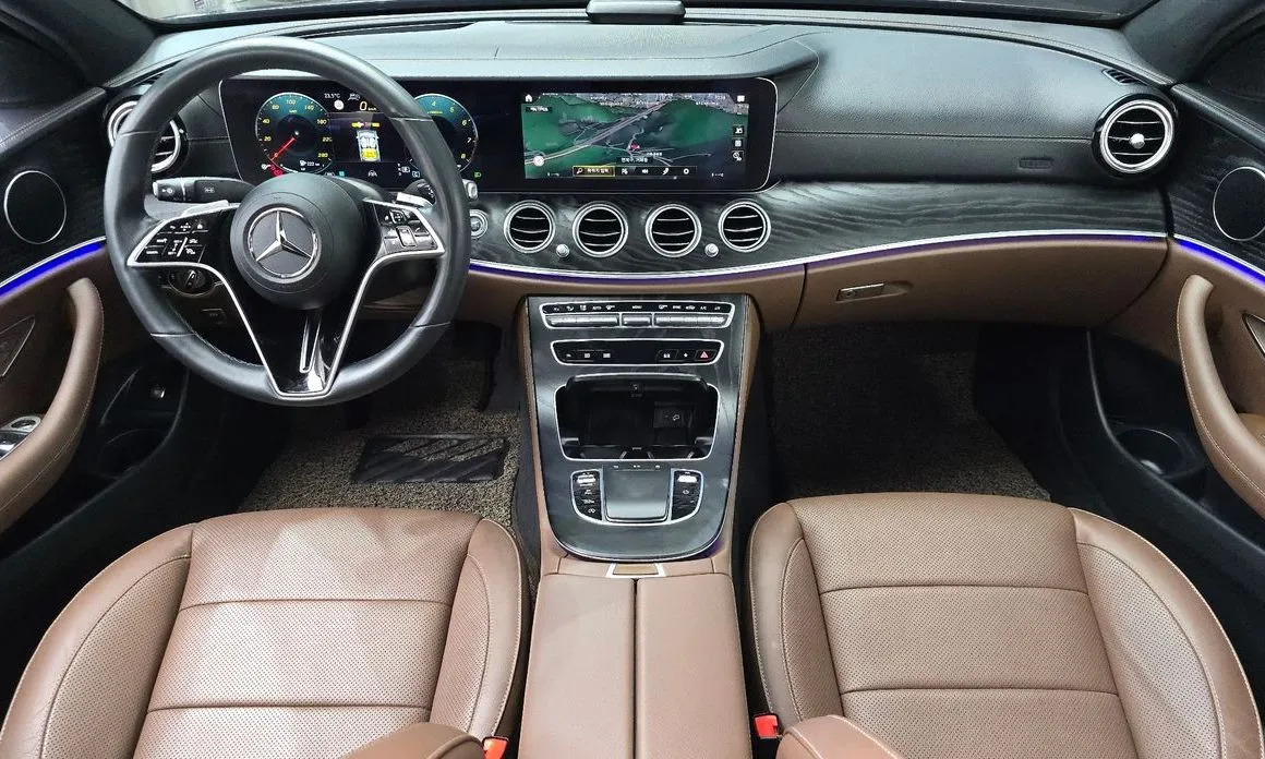 Mercedes-Benz E-Class 2023 из KR, фото 10