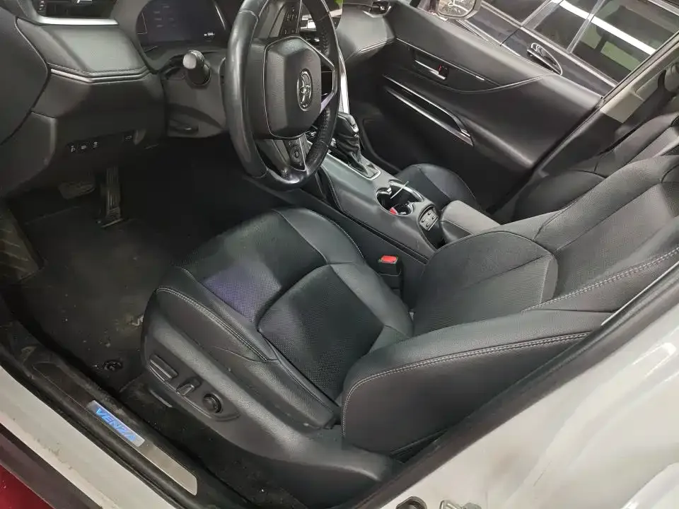 Toyota Venza 2023 из CN, фото 3