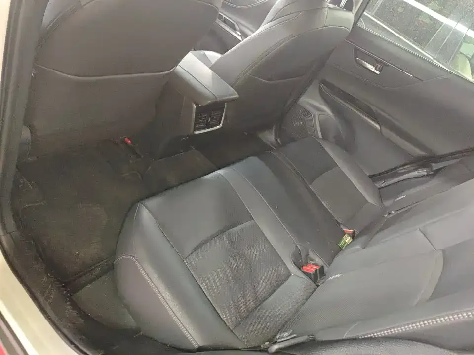 Toyota Venza 2023 из CN, фото 5