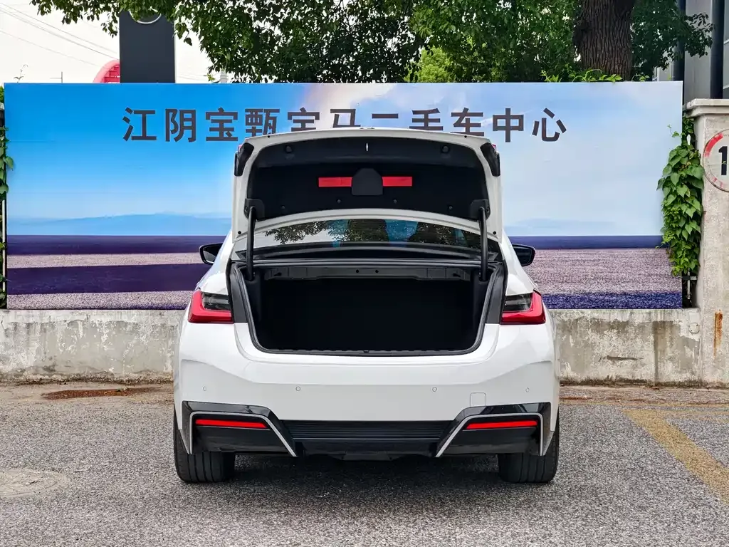 BMW i3 — фото 8
