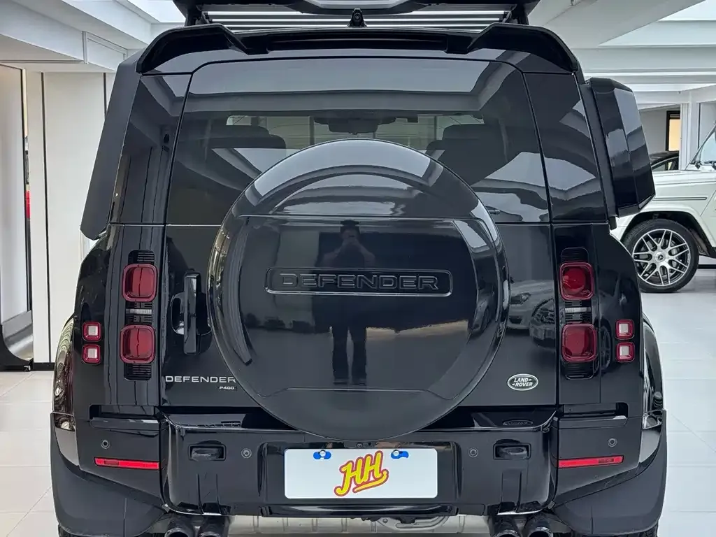 Land Rover Defender — фото 10