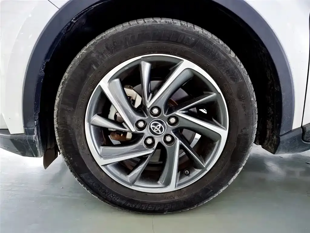 Toyota C-HR 2023 из CN, фото 8