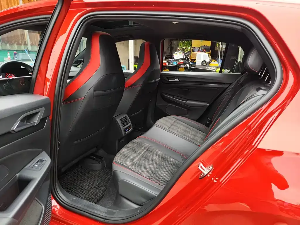 Volkswagen Golf GTI 2022 из CN, фото 6