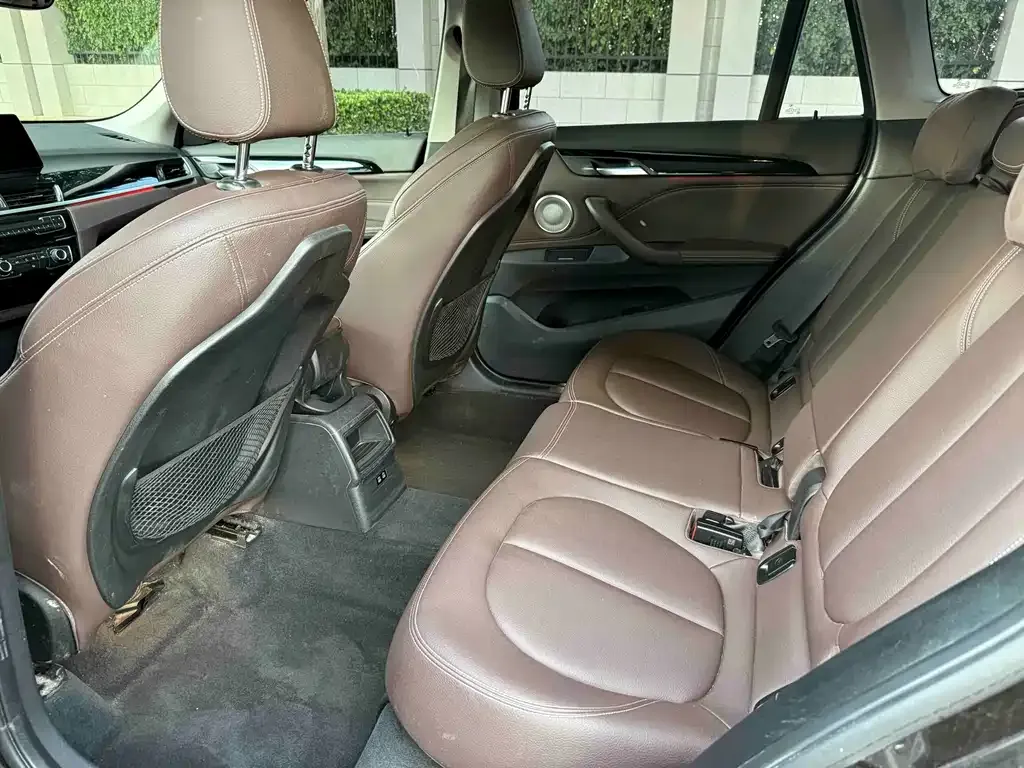BMW X1 2021 из CN, фото 7