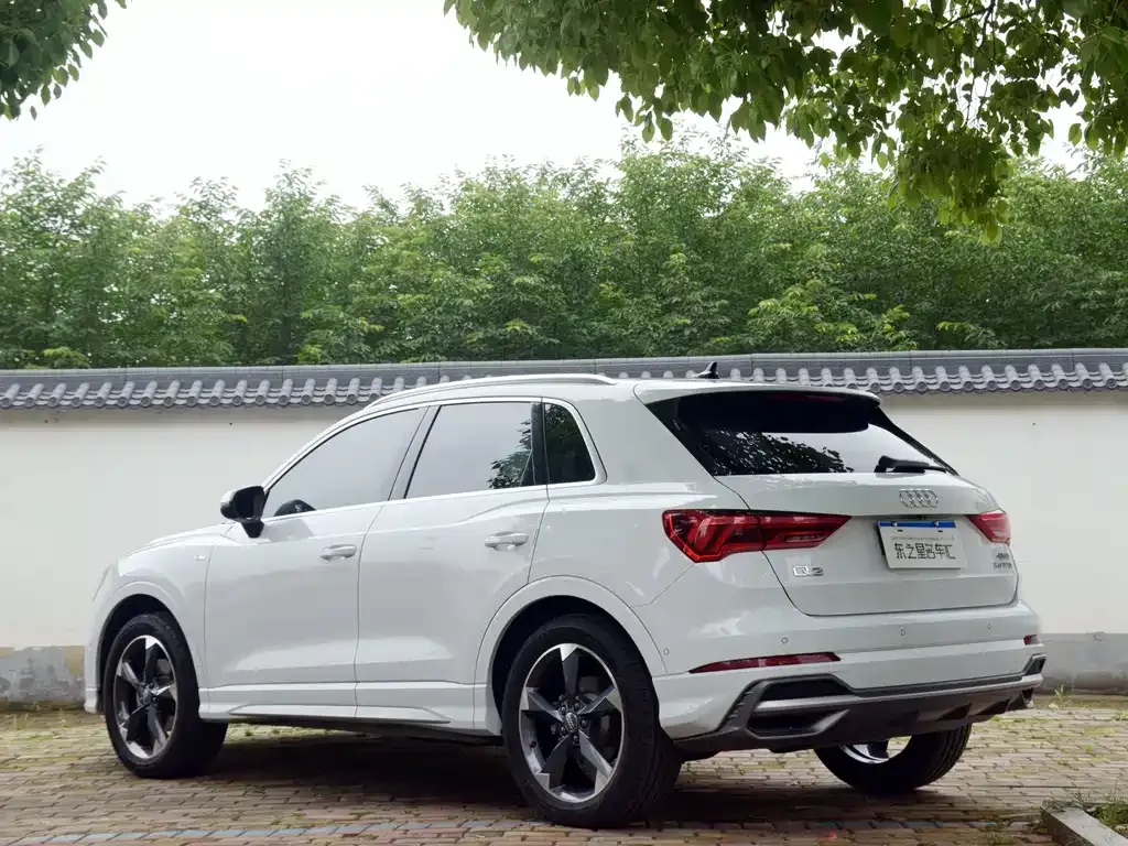 Audi Q3 — фото 5