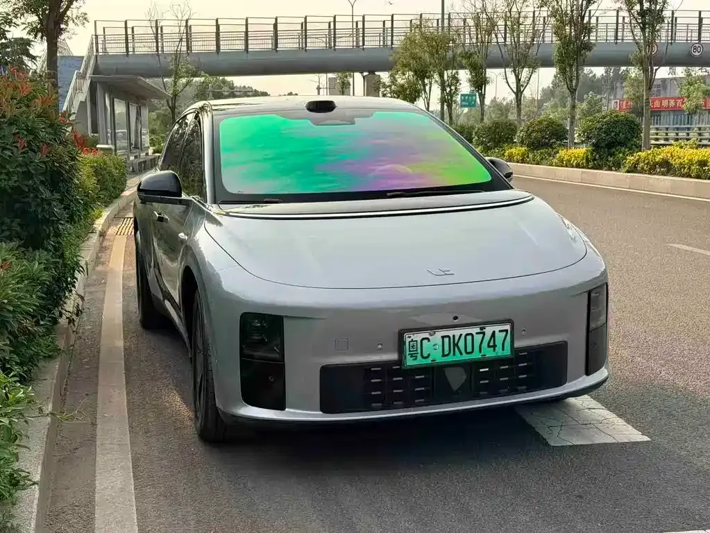 Li Auto i6