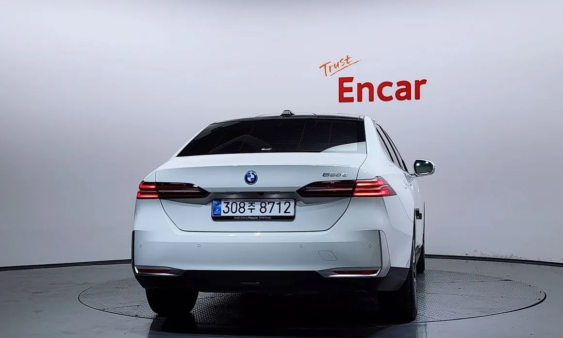 BMW 5-Series 2026 из KR, фото 4
