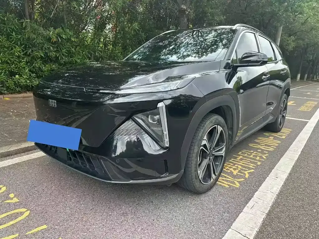 Geely Galaxy L7