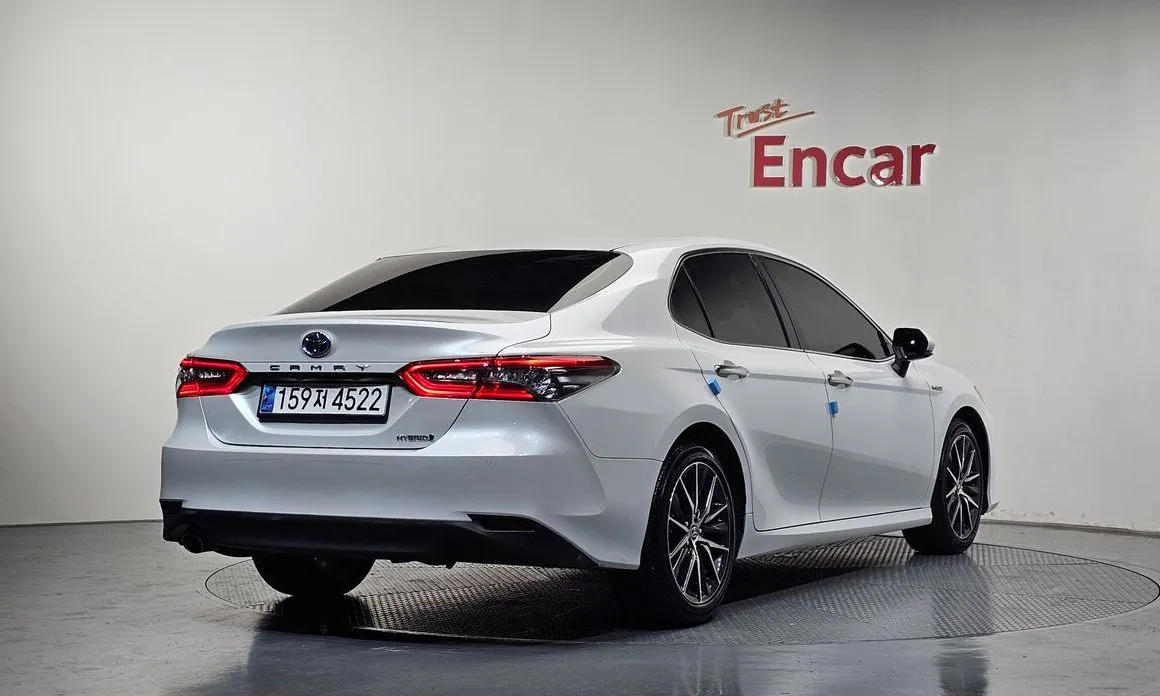 Toyota Camry 2024 из KR, фото 2