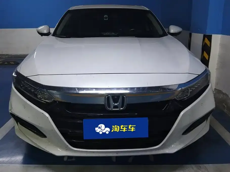 Honda Accord — фото 7