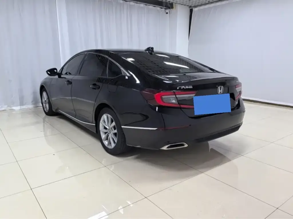 Honda Accord — фото 6