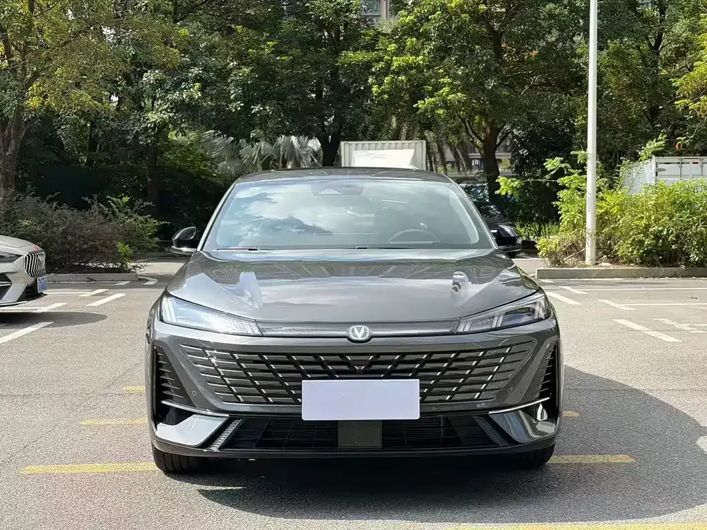Changan Eado — фото 4