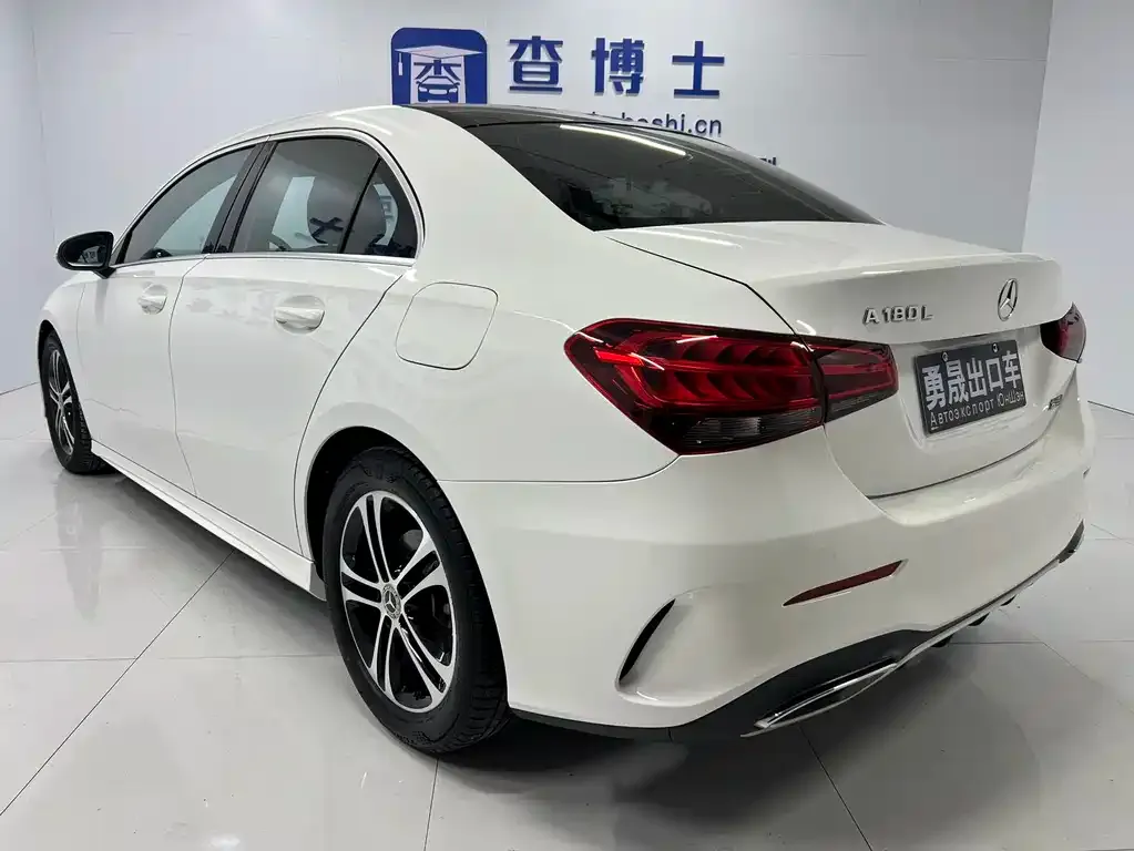 Mercedes-Benz A-Class — фото 2