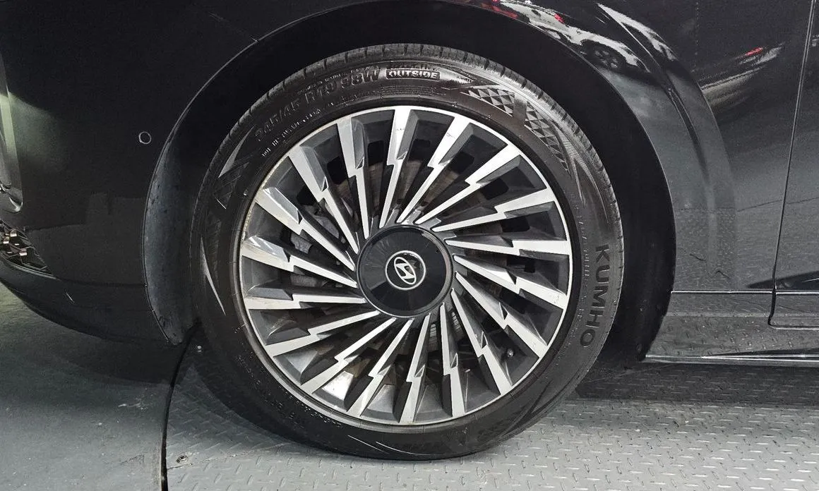 Hyundai Grandeur 2023 из KR, фото 7