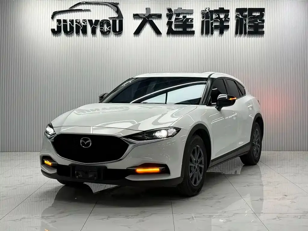 Mazda CX-4 — фото 1
