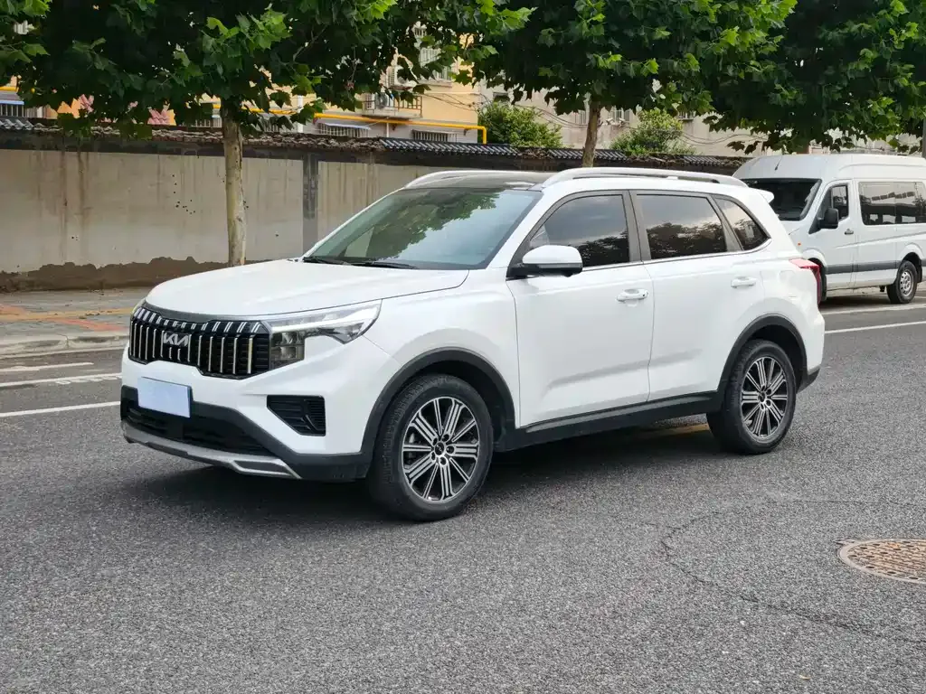 Kia Sportage — фото 1