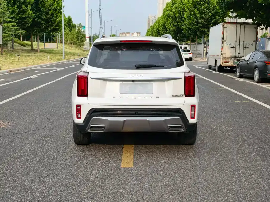 Kia Sportage — фото 7