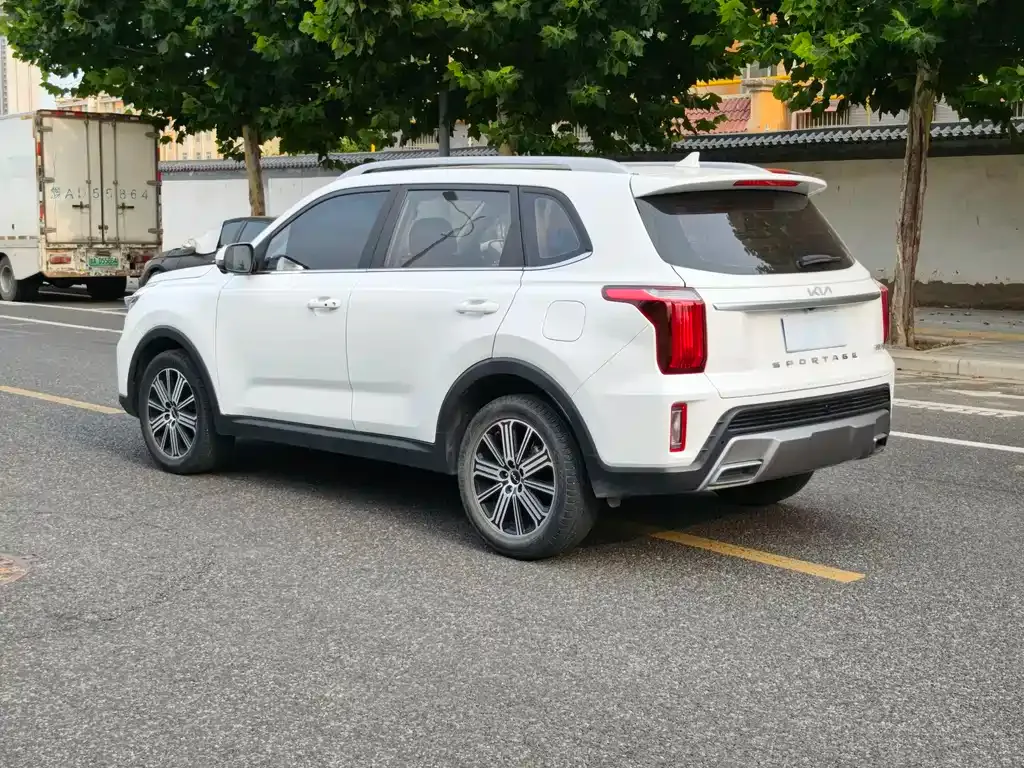 Kia Sportage — фото 5