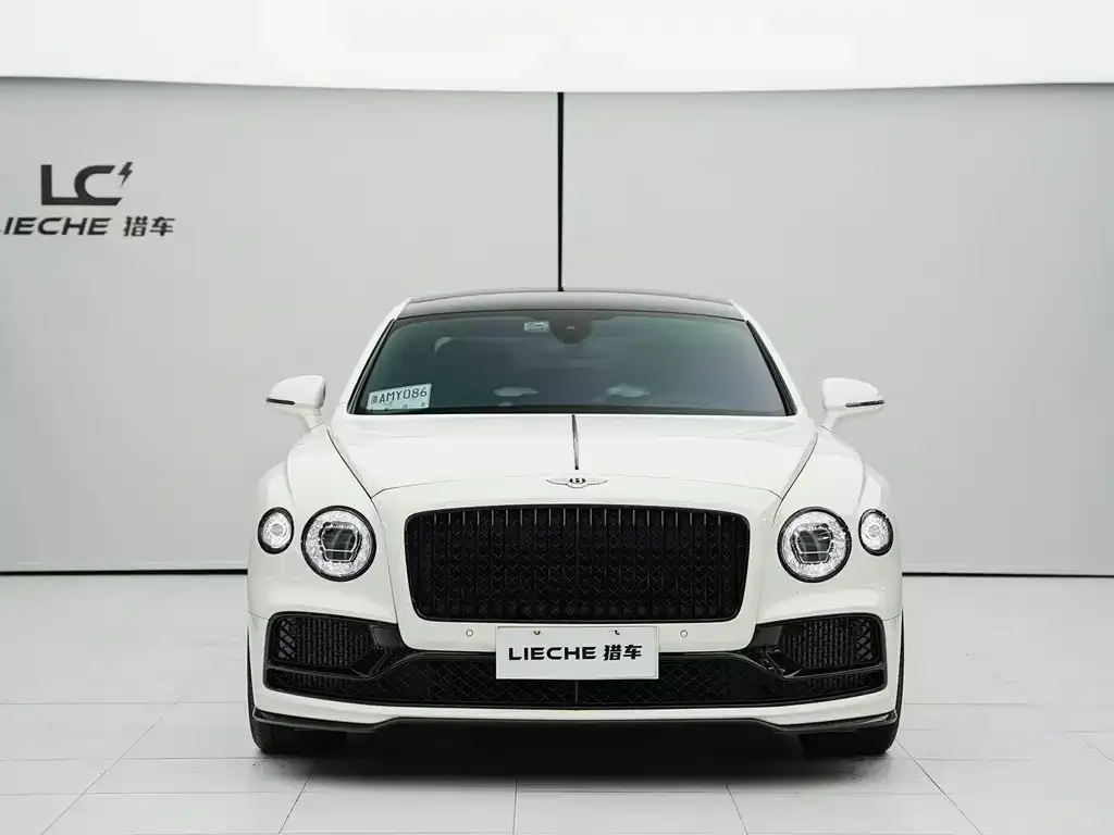 Bentley Flying Spur — фото 4