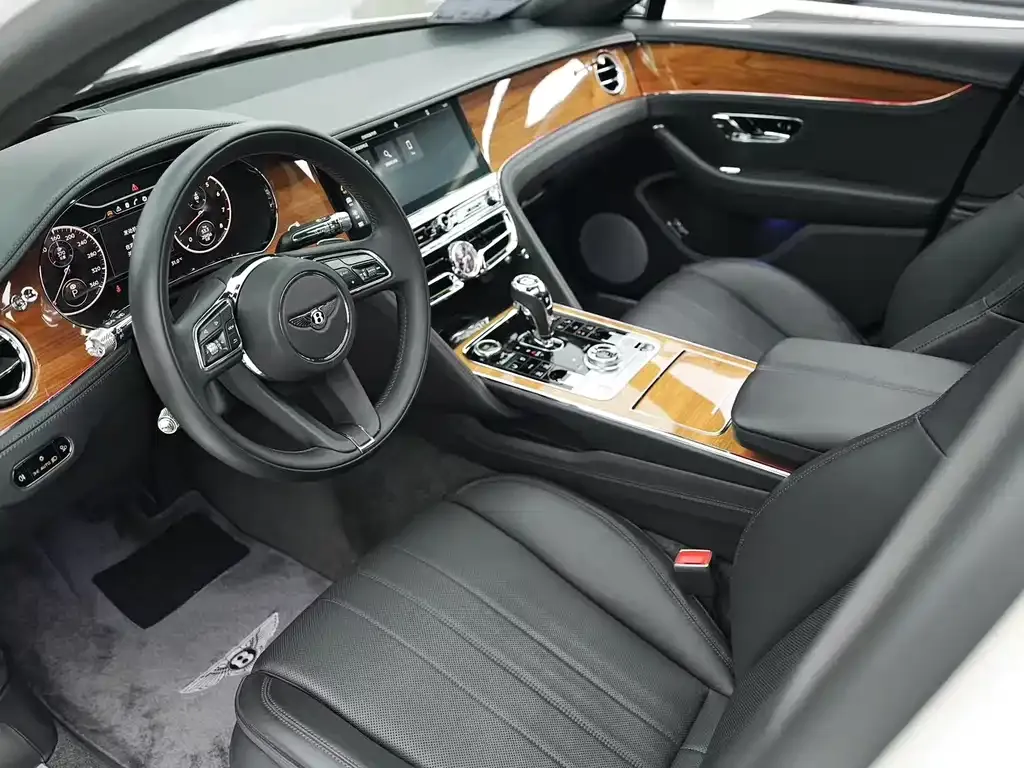 Bentley Flying Spur — фото 8