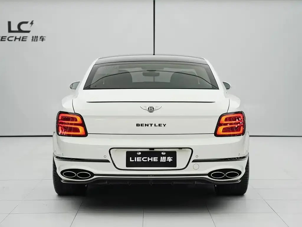 Bentley Flying Spur — фото 2