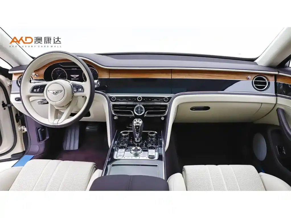 Bentley Flying Spur — фото 10
