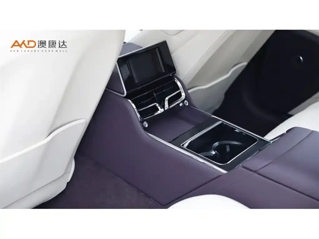 Bentley Flying Spur — фото 2