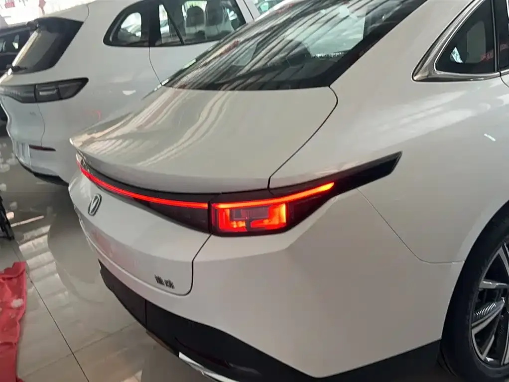 Changan Eado 2026 из CN, фото 4