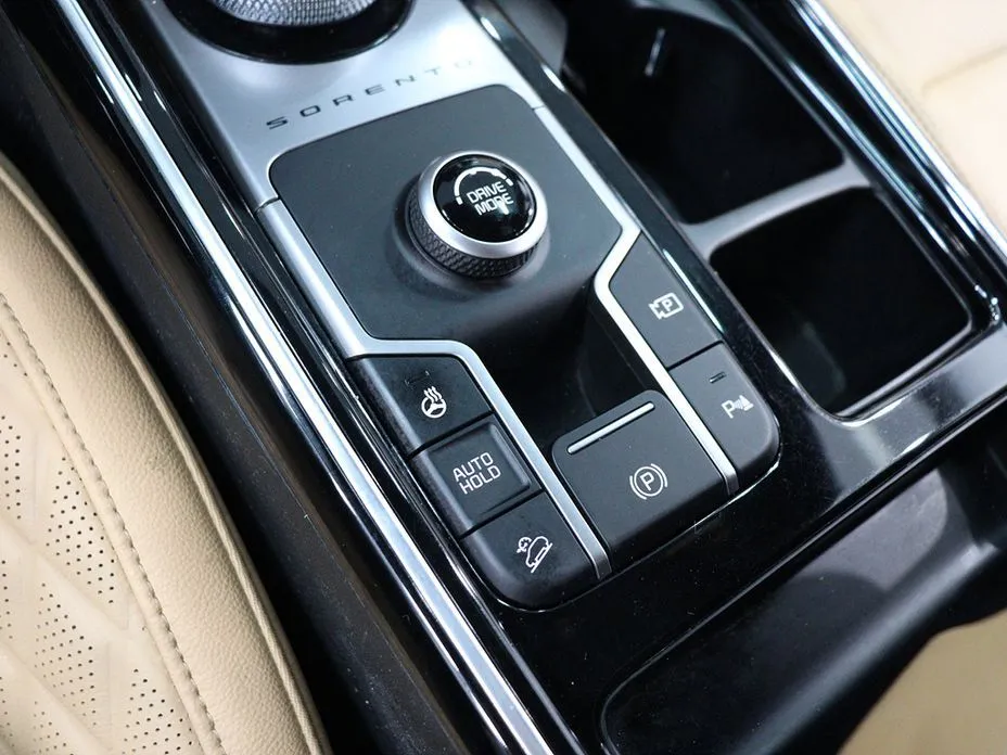 Kia Sorento — фото 6