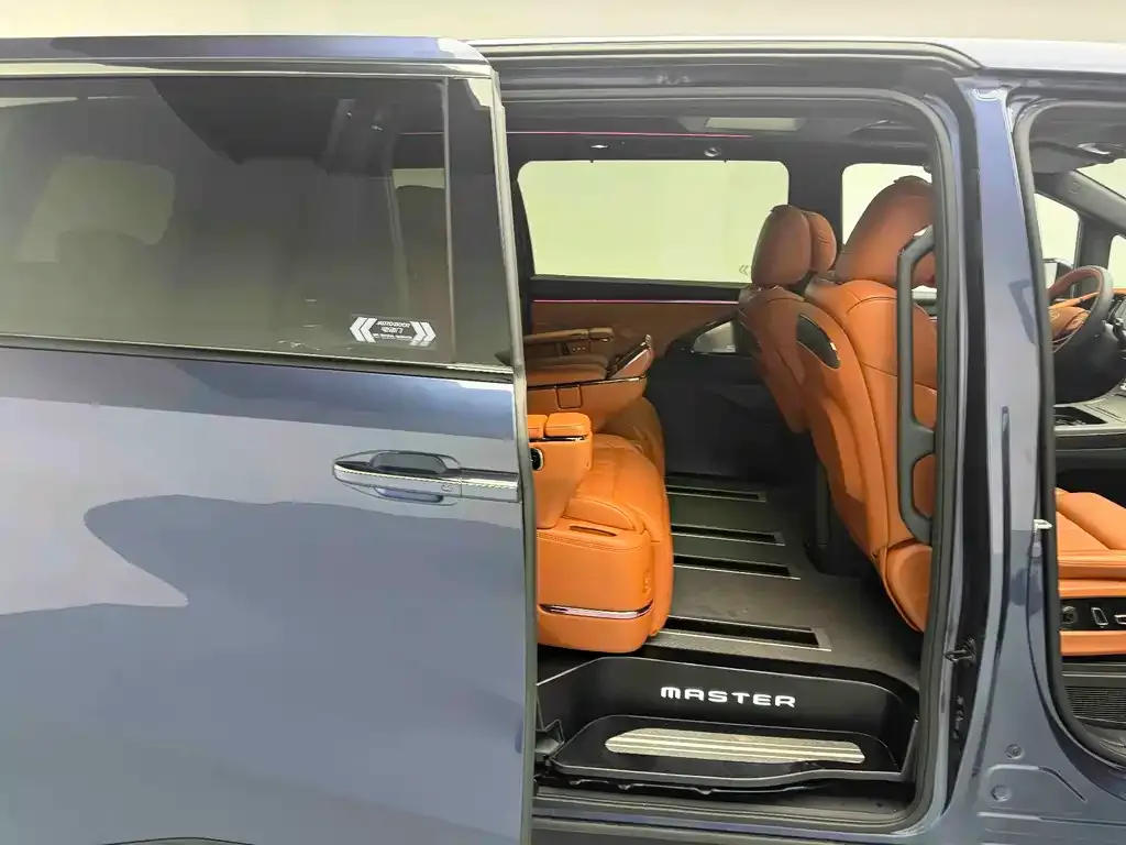 GAC Motor Trumpchi M8 — фото 6