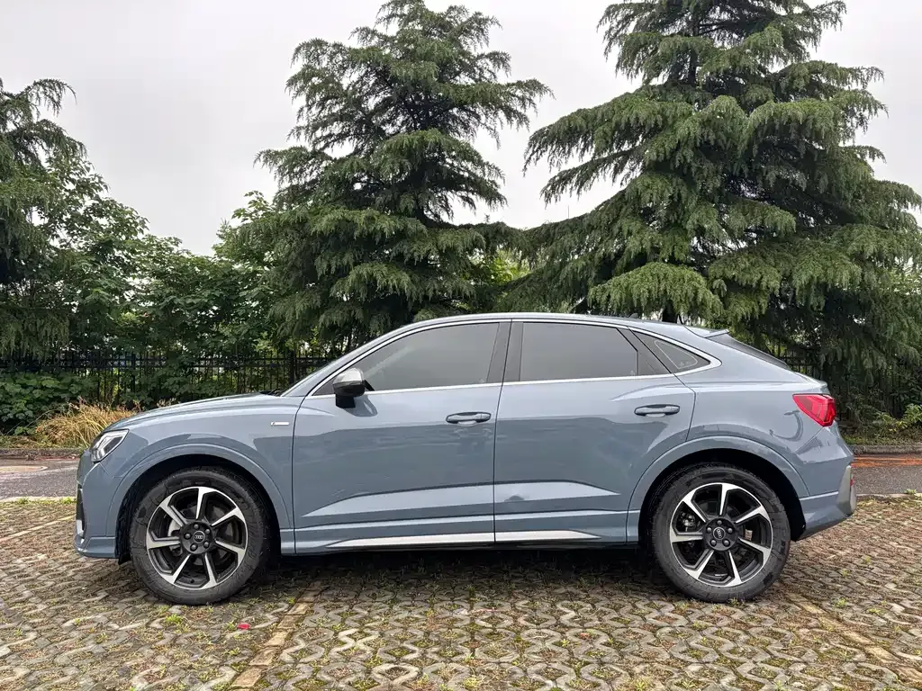 Audi Q3 — фото 6