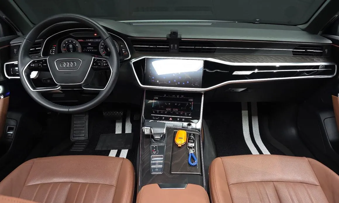 Audi A6 — фото 7