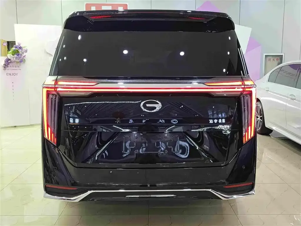 GAC Motor Trumpchi M8 — фото 7