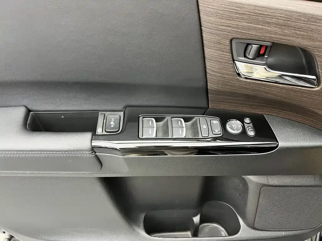 Honda Odyssey 2023 из CN, фото 4