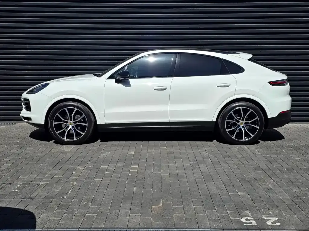 Porsche Cayenne — фото 9