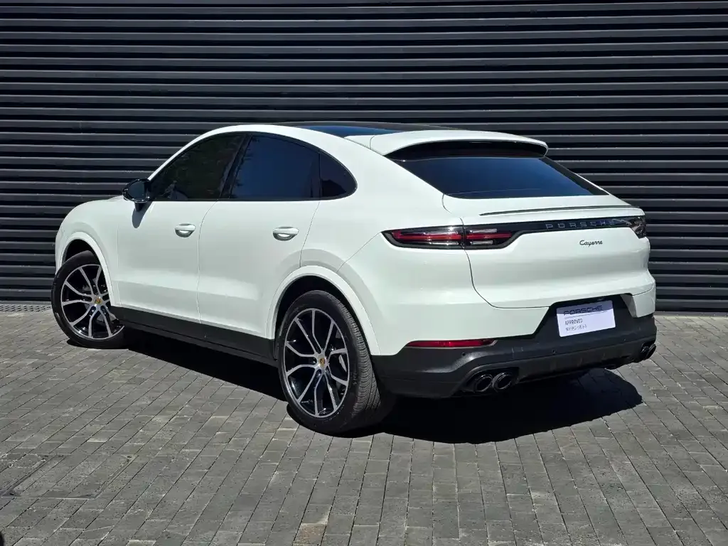Porsche Cayenne — фото 2