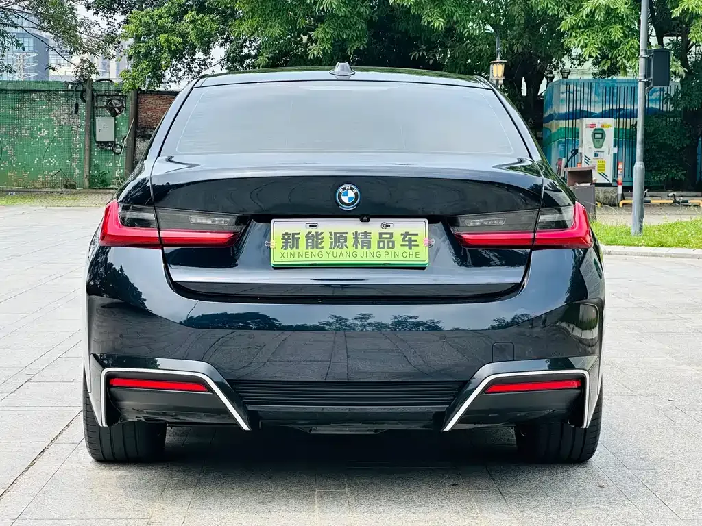 BMW i3 2024 из CN, фото 8