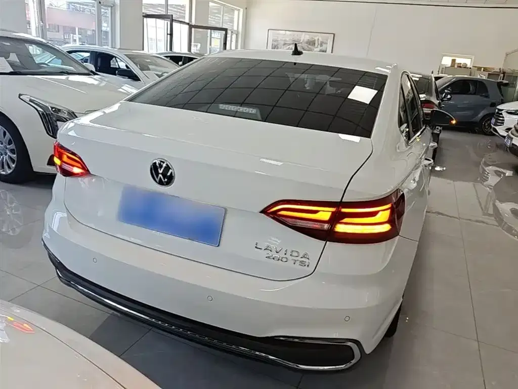 Volkswagen Lavida 2022 из CN, фото 8