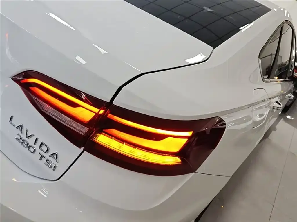 Volkswagen Lavida 2022 из CN, фото 3