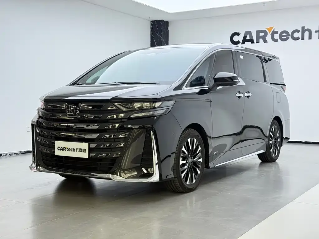Toyota Vellfire — фото 1
