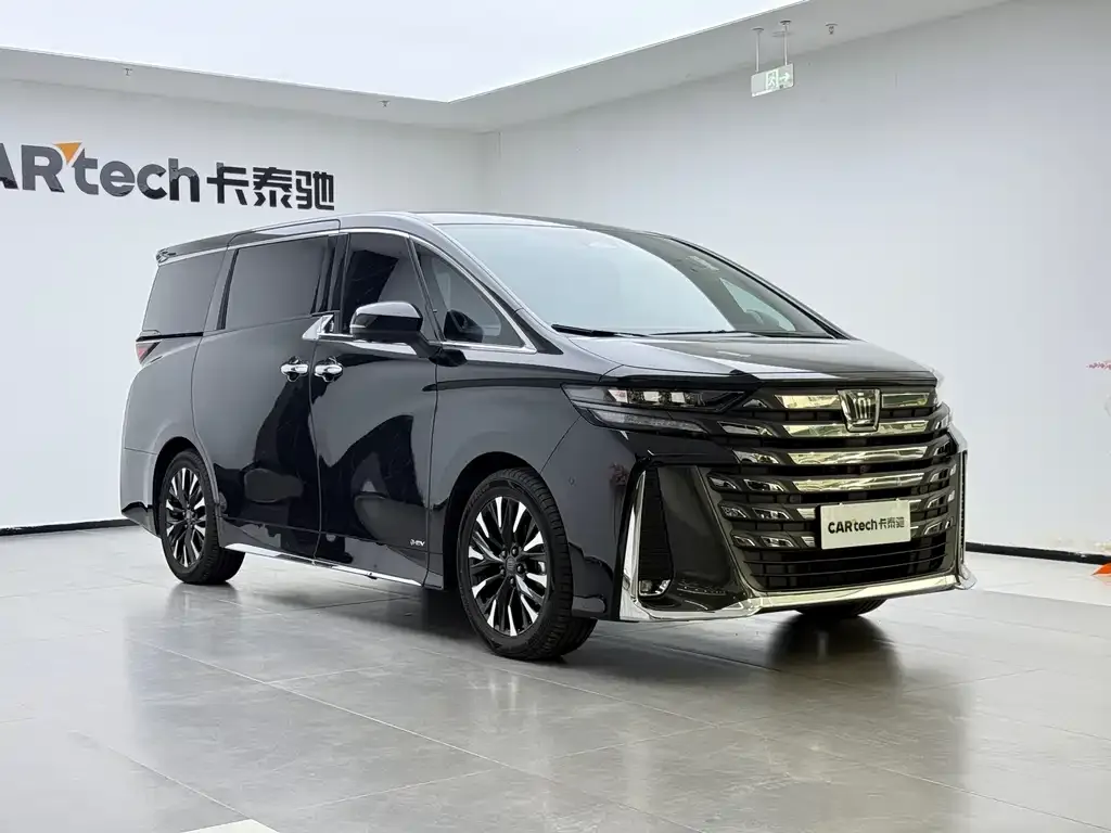 Toyota Vellfire — фото 2