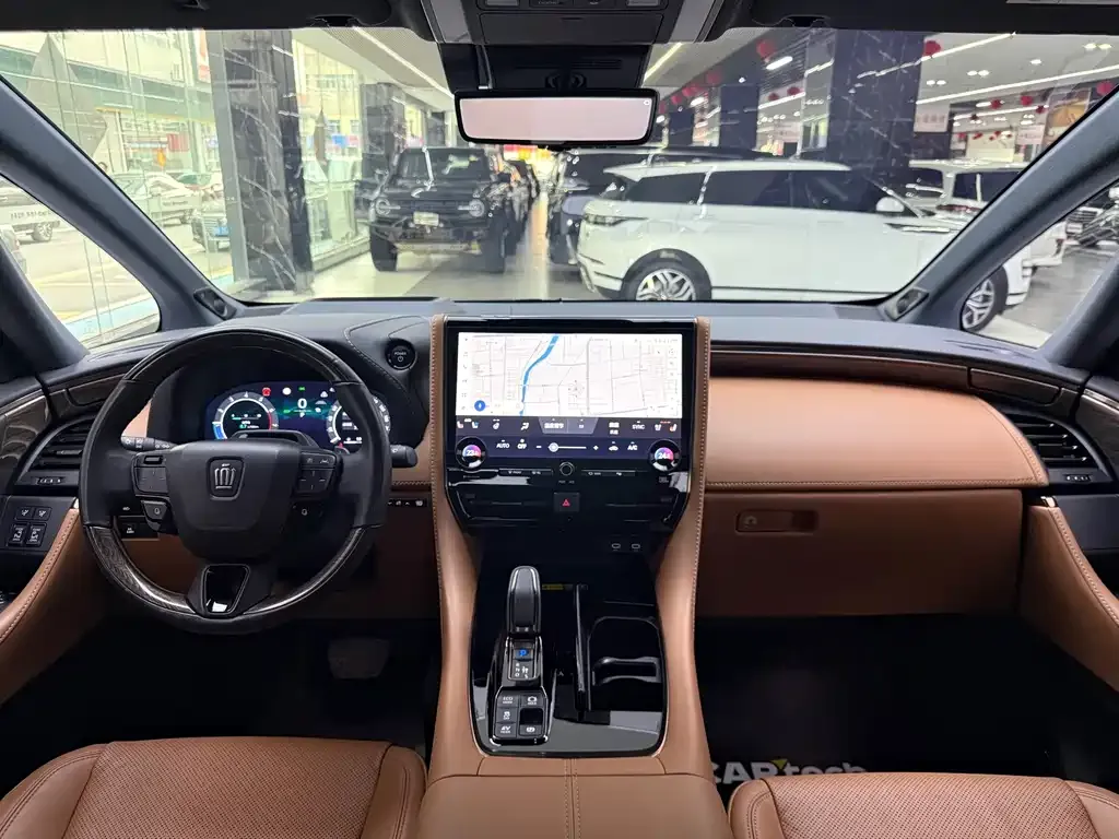Toyota Vellfire — фото 9